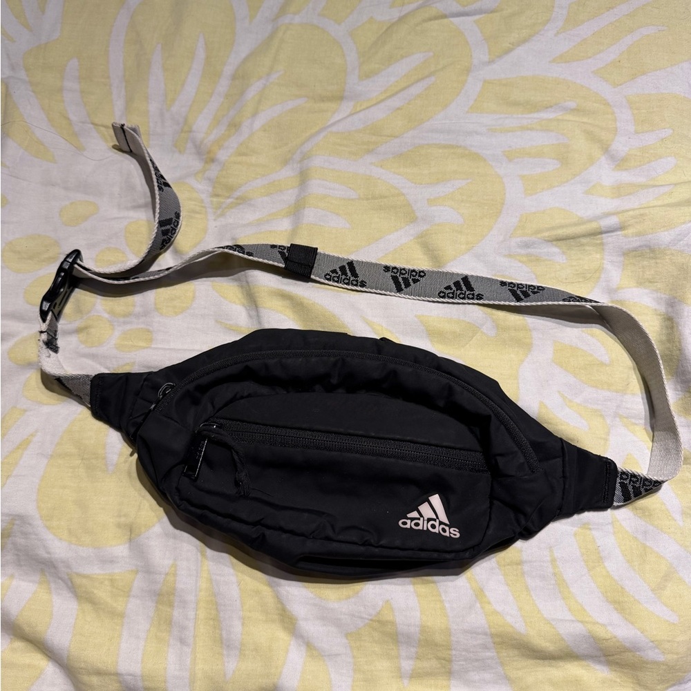 🎯Adidas Black Waist Bag Fanny hip adjustable sport oval zip crossbody hiking